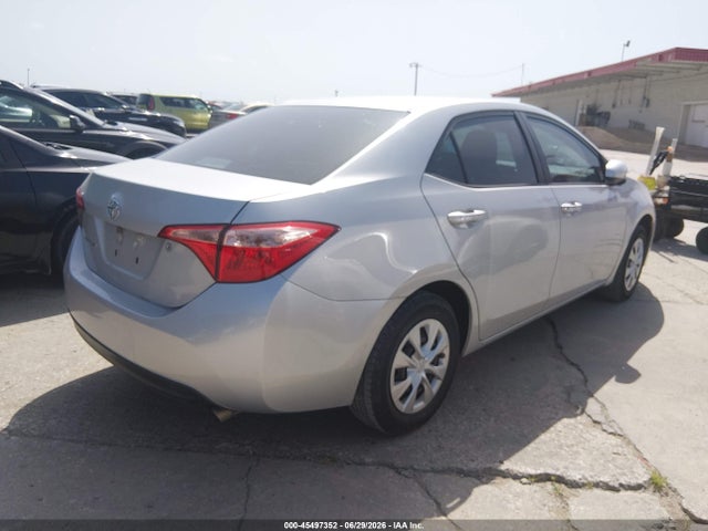 2019 Toyota COROLLA L photo 4