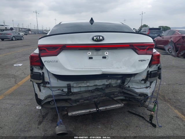 2021 KIA FORTE GT 17