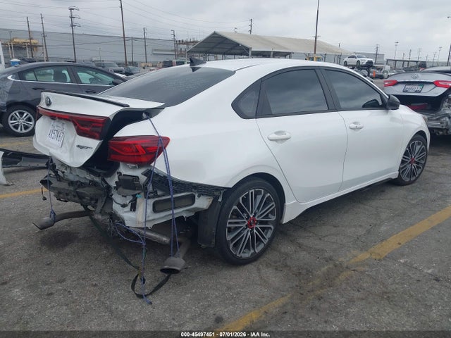 2021 KIA FORTE GT 4