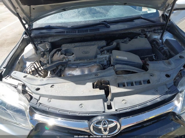 2016 Toyota CAMRY SE photo 10