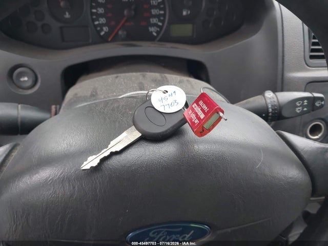 2007 FORD FOCUS SE/SES — миниатюра 11
