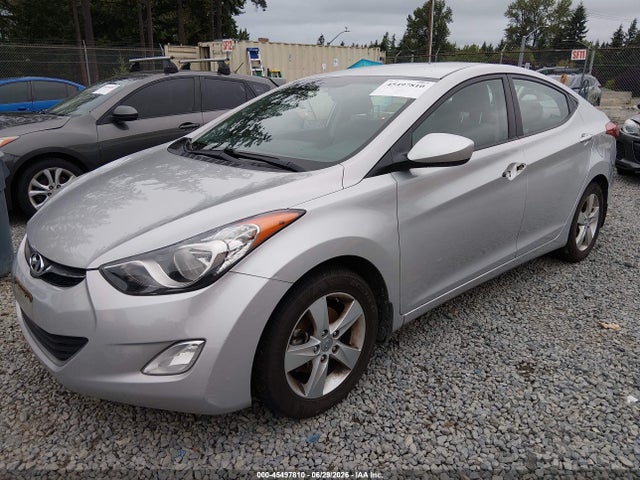 2013 Hyundai ELANTRA GLS 照片 2