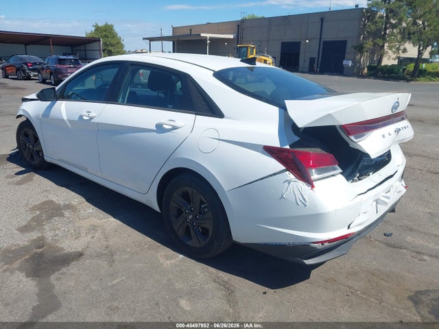 صورة 3 لـ 2022 Hyundai ELANTRA SEL
