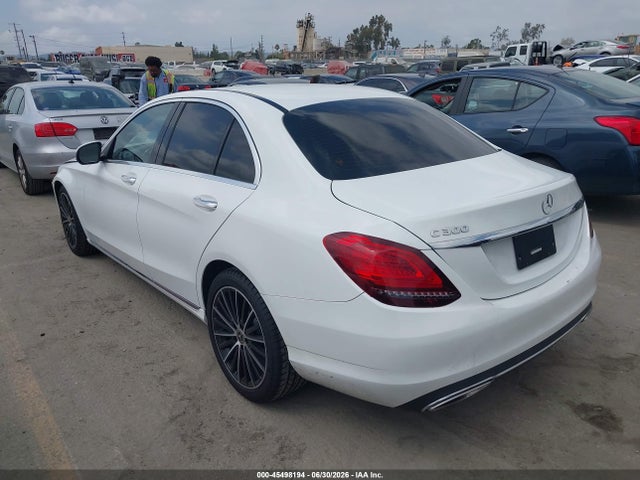 صورة 3 لـ 2020 Mercedes-BENZ C 300