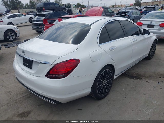 صورة 4 لـ 2020 Mercedes-BENZ C 300