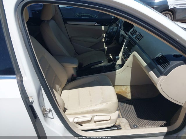 2015 Volkswagen PASSAT 1.8T LIMITED EDITION — фото 5
