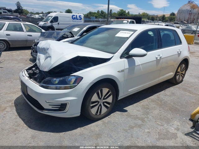 2019 Volkswagen E-GOLF SE thumbnail 2
