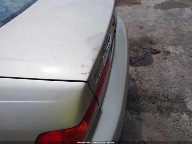 2001 Toyota CAMRY LE V6 — миниатюра 6