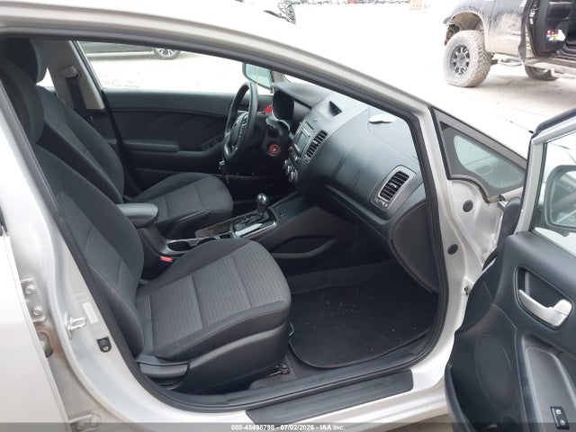 صورة 5 لـ 2017 KIA FORTE LX