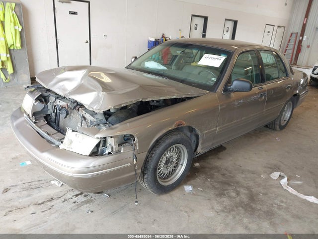 2002 FORD CROWN VICTORIA LX photo 2