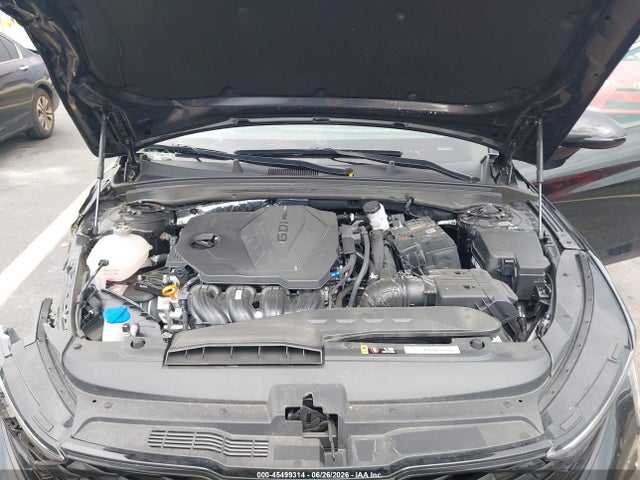 صورة 10 لـ 2025 KIA K5 GT-LINE