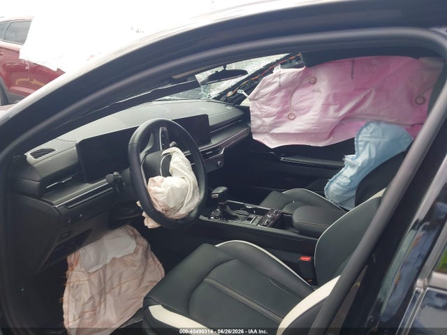 صورة 5 لـ 2025 KIA K5 GT-LINE