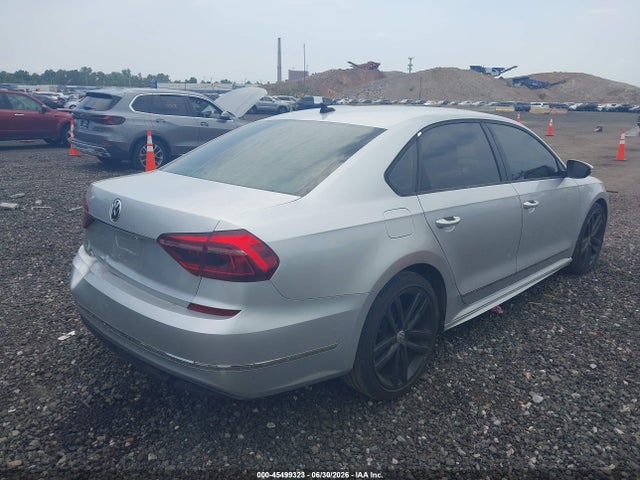 صورة 4 لـ 2017 Volkswagen PASSAT 1.8T R-LINE