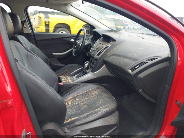 2013 FORD FOCUS SE 照片 5