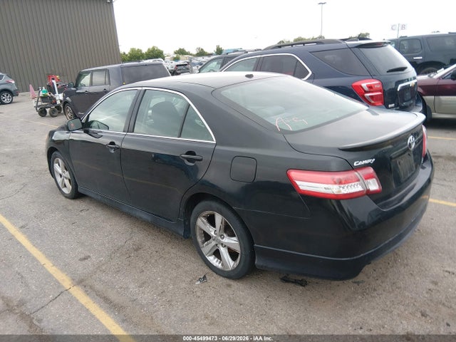 2011 Toyota CAMRY SE 照片 3