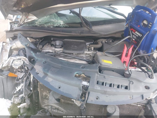 2015 Toyota CAMRY SE photo 10