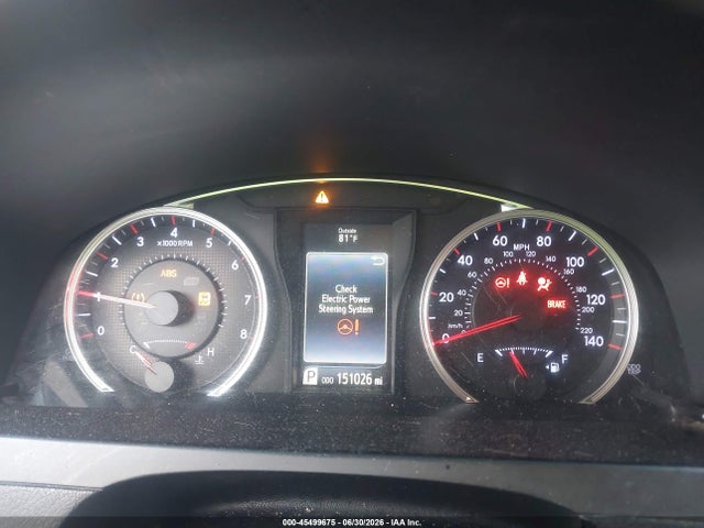 2015 Toyota CAMRY SE photo 7