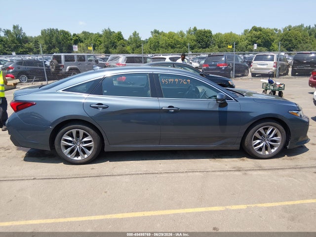 2019 Toyota AVALON XLE 缩略图 13