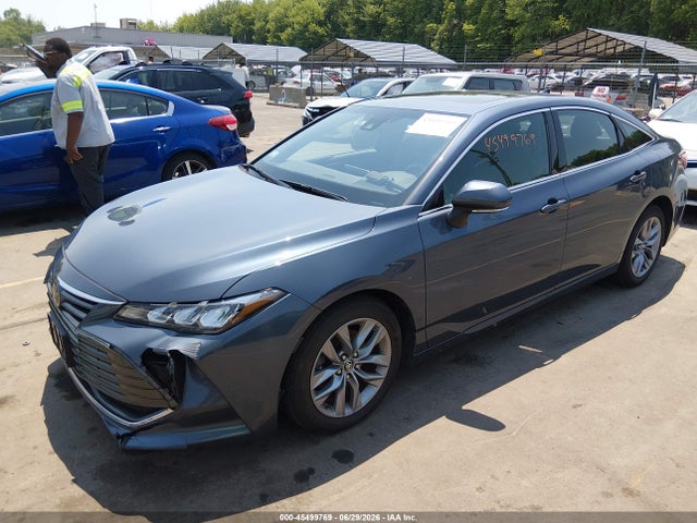 2019 Toyota AVALON XLE — фото 2