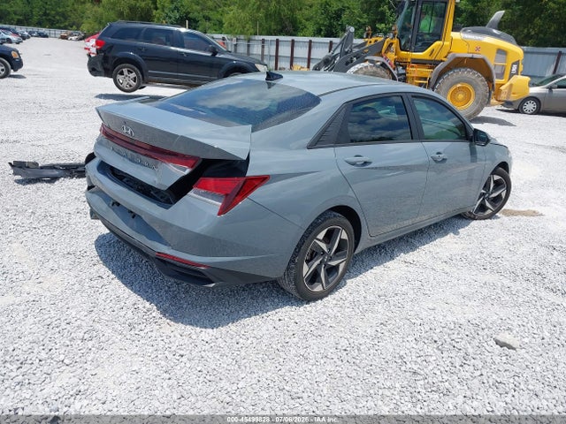 صورة 4 لـ 2023 Hyundai ELANTRA SEL