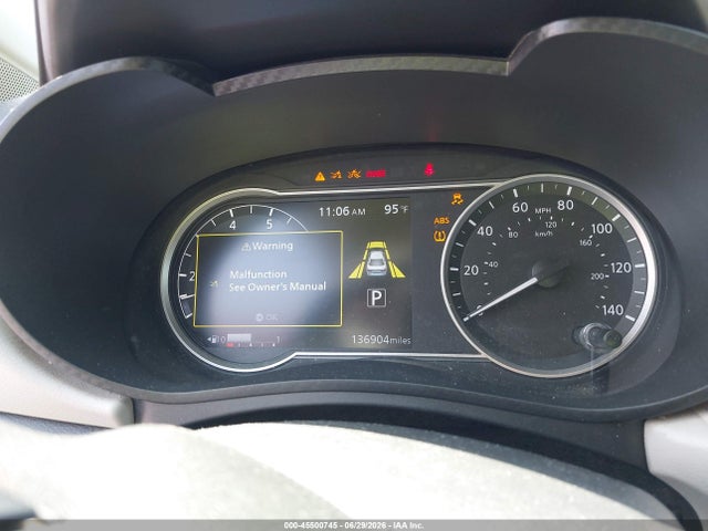 صورة 7 لـ 2021 Nissan VERSA SV XTRONIC CVT