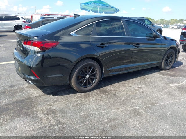 2019 Hyundai SONATA SE photo 4