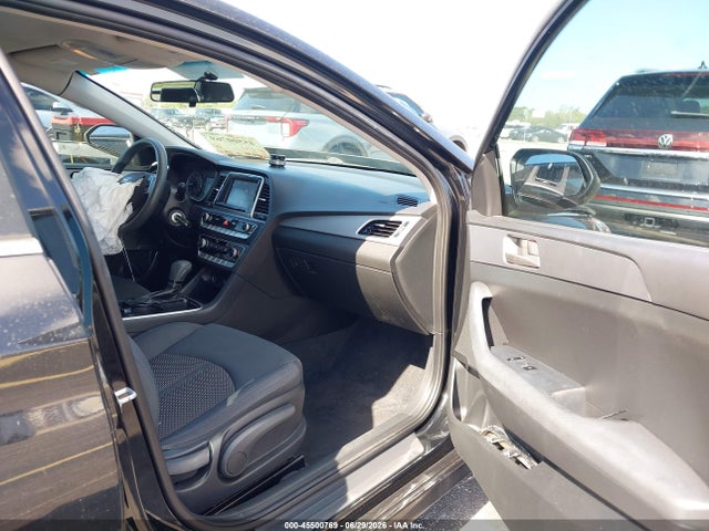 2019 Hyundai SONATA SE photo 5