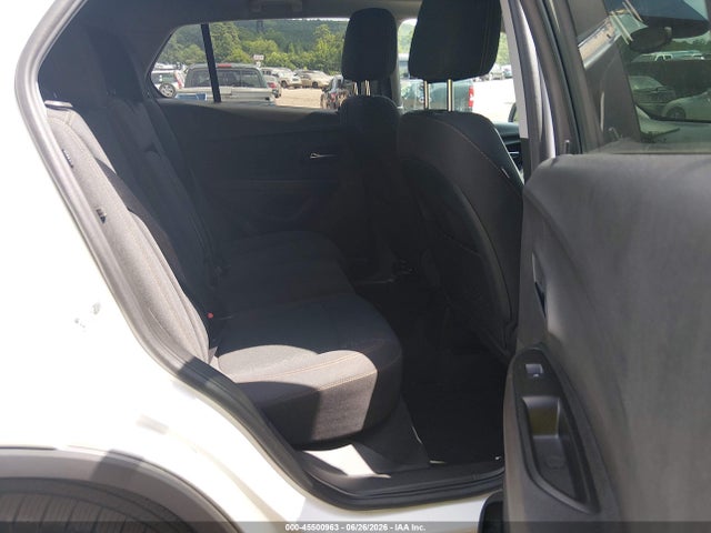 2017 CHEVROLET TRAX LS 8