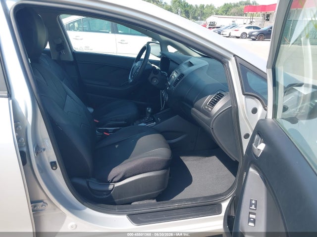 صورة 5 لـ 2017 KIA FORTE LX