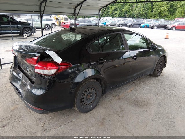 صورة 4 لـ 2017 KIA FORTE LX