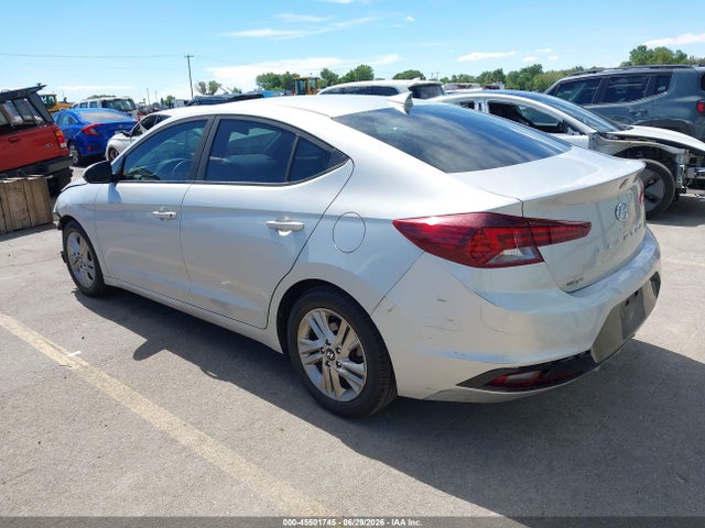 2019 Hyundai ELANTRA SEL 照片 3