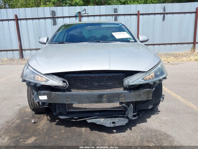 2019 Hyundai ELANTRA SEL 照片 6