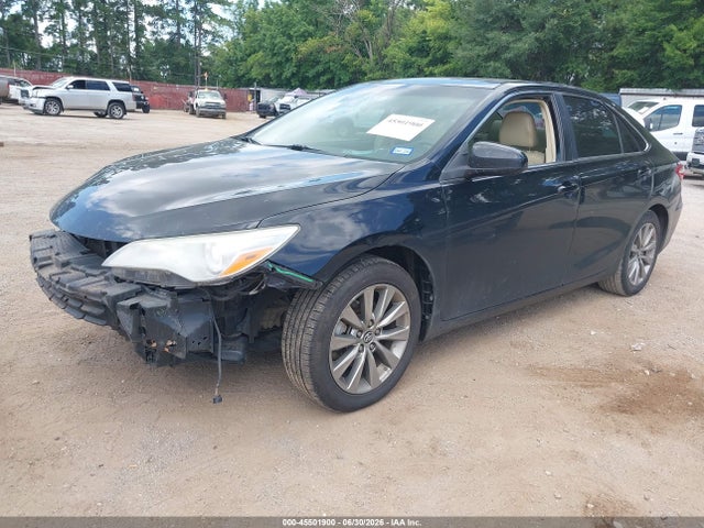 2015 Toyota CAMRY XLE 照片 2