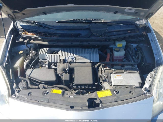 2010 Toyota PRIUS III — фото 10