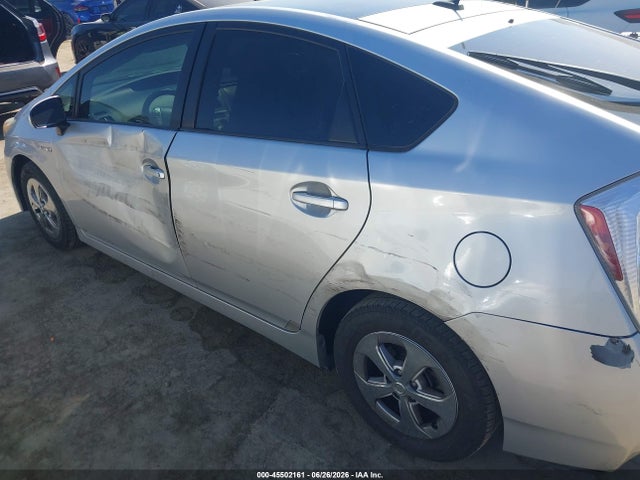 صورة مصغرة 12 لـ 2010 Toyota PRIUS III