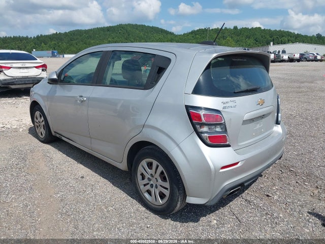 2020 Chevrolet SONIC FWD 1FL 5-DOOR 照片 3