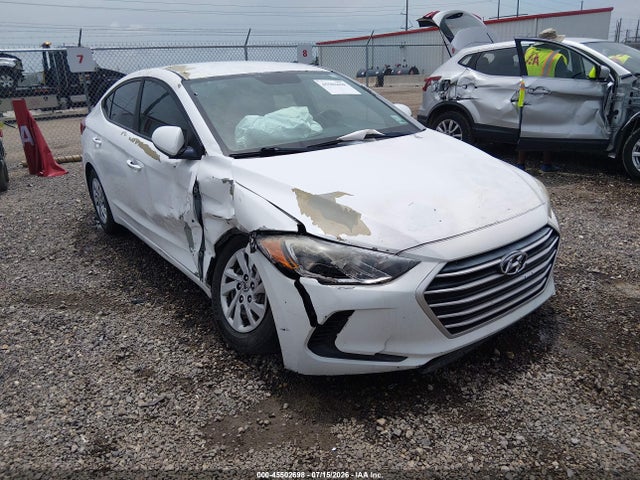 2018 HYUNDAI ELANTRA SE