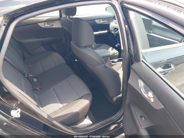 صورة 8 لـ 2023 KIA FORTE LXS