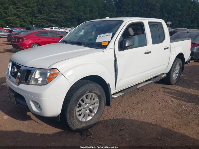2017 Nissan FRONTIER SV — фото 2