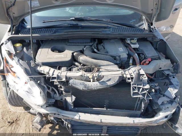صورة 10 لـ 2015 FORD C-MAX ENERGI SEL