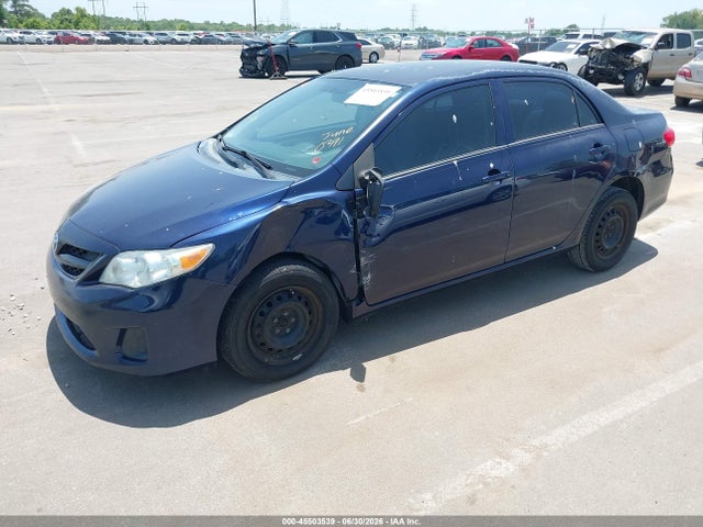 2013 Toyota COROLLA L 照片 2