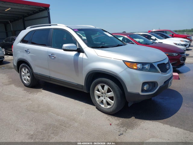 2012 KIA SORENTO LX