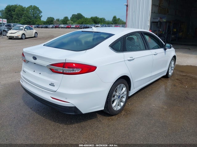 صورة 4 لـ 2020 FORD FUSION HYBRID SE