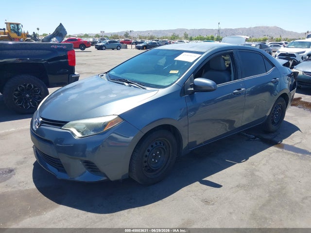 2014 Toyota COROLLA LE photo 2