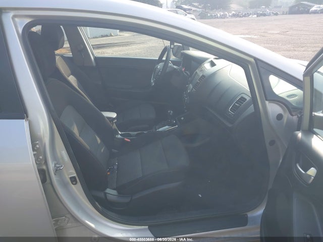 2017 KIA FORTE LX 照片 5