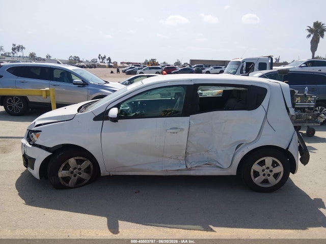 2014 Chevrolet SONIC LS AUTO 缩略图 17