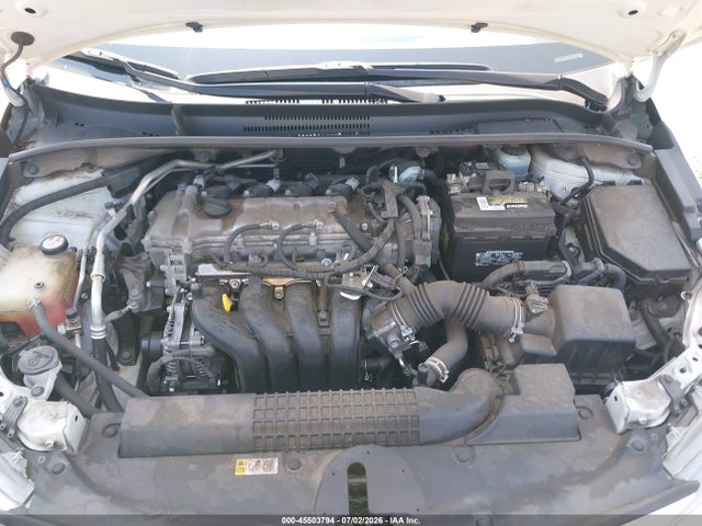 صورة 10 لـ 2021 Toyota COROLLA LE