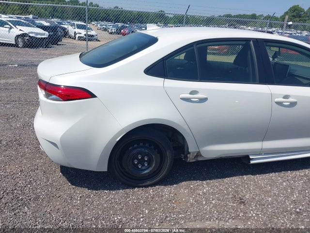 صورة 6 لـ 2021 Toyota COROLLA LE