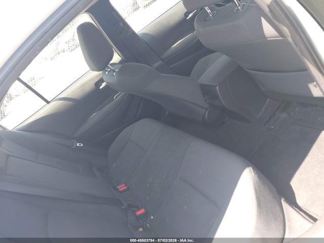 صورة 8 لـ 2021 Toyota COROLLA LE