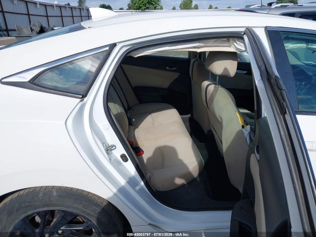 صورة 8 لـ 2018 Honda CIVIC EX